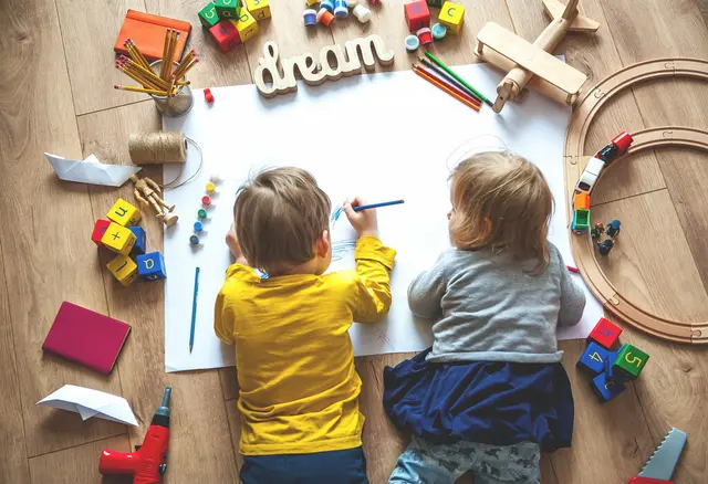 kinderzimmer-kinder-familie-zimmer-spielen-06
